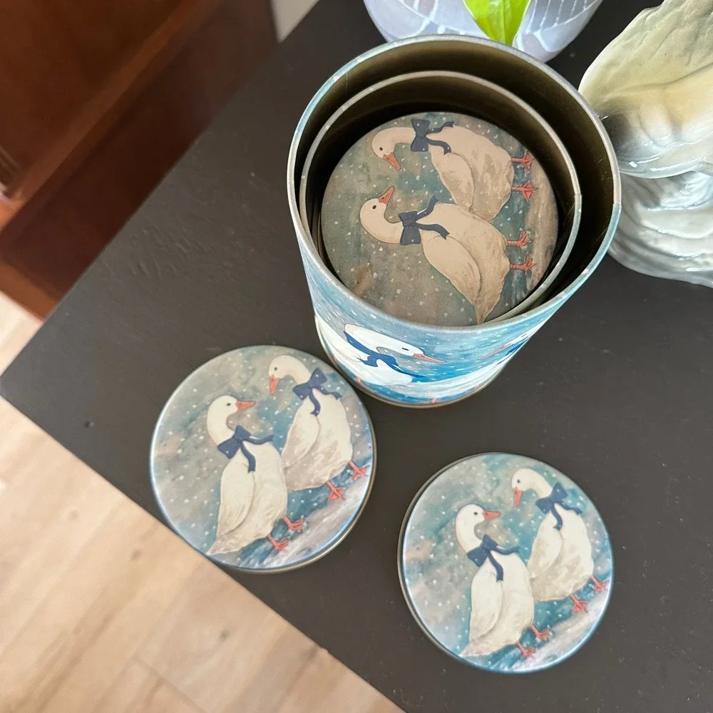 Unbranded vintage set